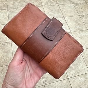 MUNDI Leather Wallet